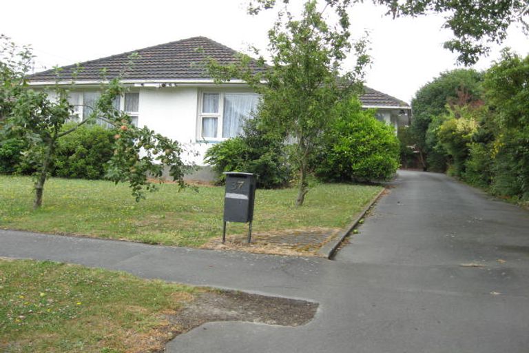 Photo of property in 37 Balgay Street, Upper Riccarton, Christchurch, 8041