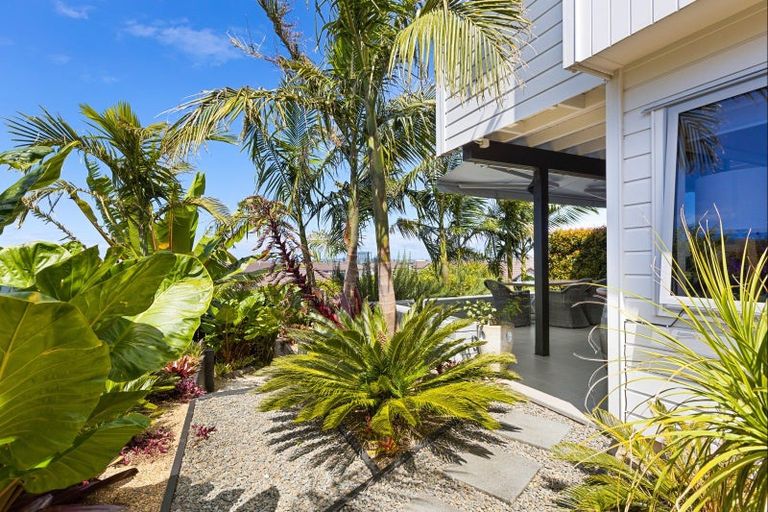 Photo of property in 33 The Ritz, Orewa, 0931