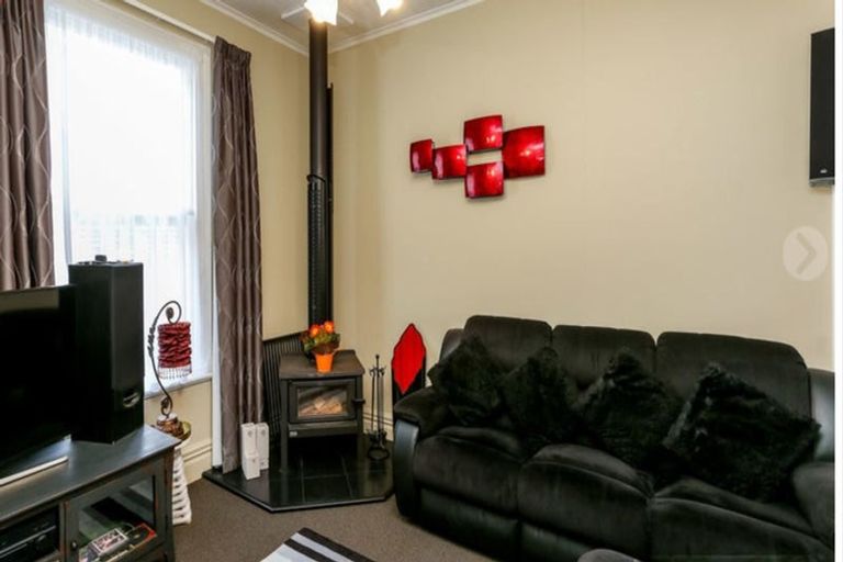Photo of property in 21 Harriet Place, Whalers Gate, New Plymouth, 4310