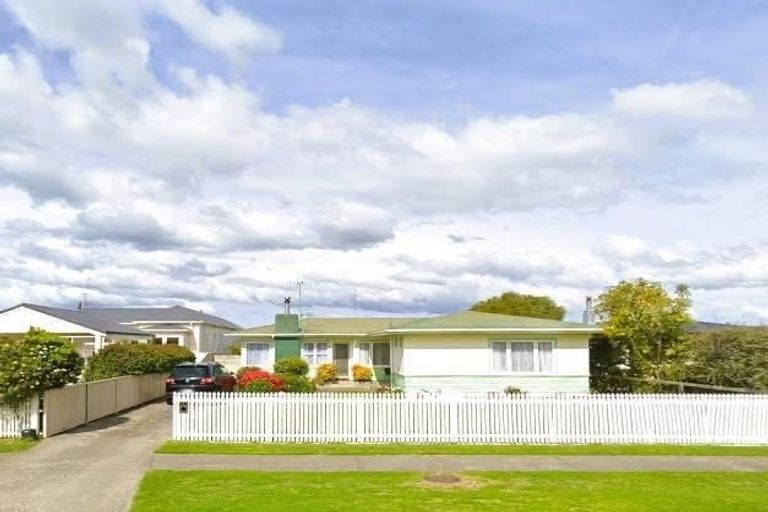 Photo of property in 7 Bowling Road, Greenmeadows, Napier, 4112