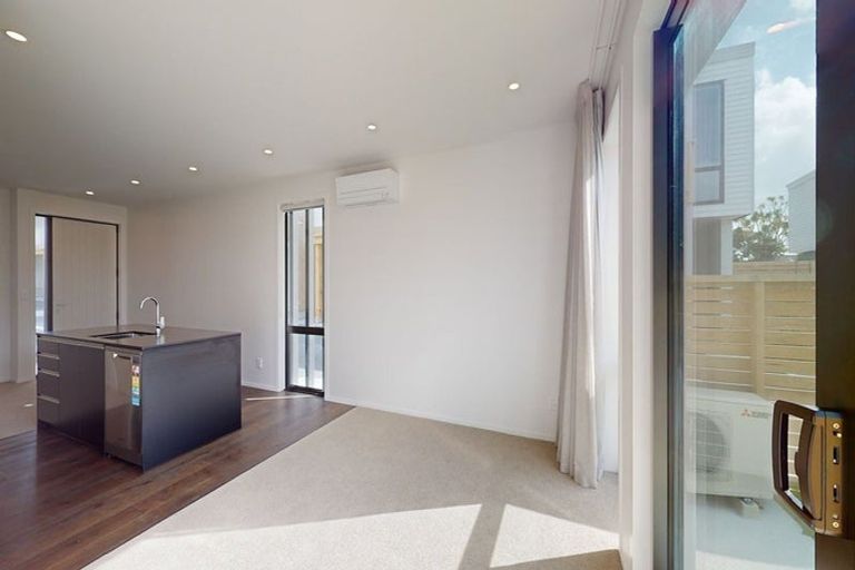 Photo of property in 6 Houhere Street, Paraparaumu, 5032