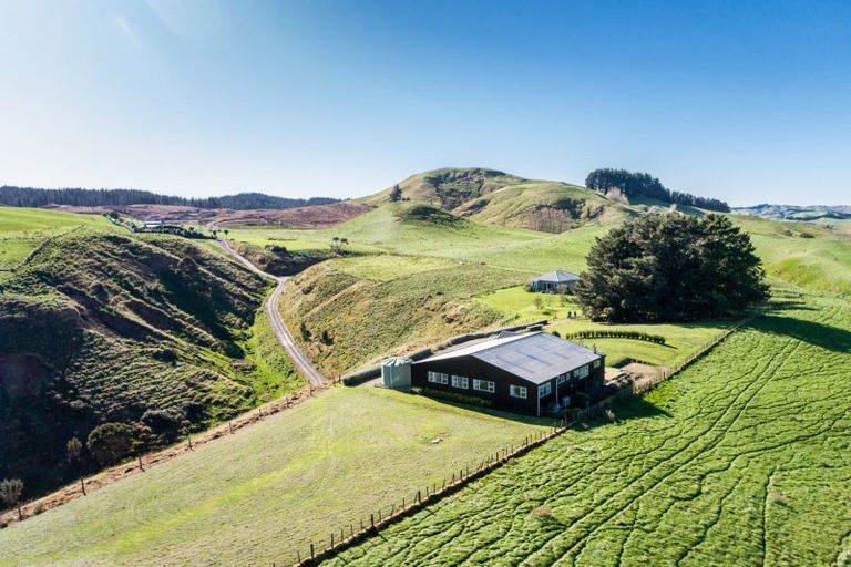 Photo of property in 1292 Taihape Road, Sherenden, Hastings, 4179