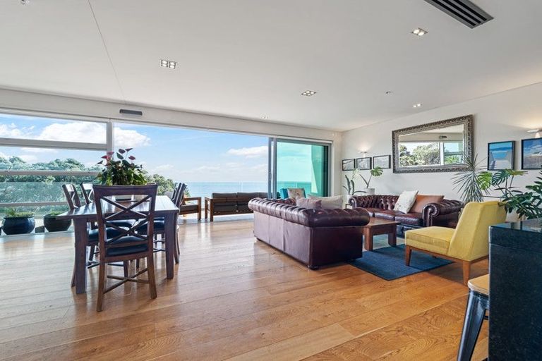 Photo of property in The Reef, 93 Saint Aubyn Street, New Plymouth, 4310