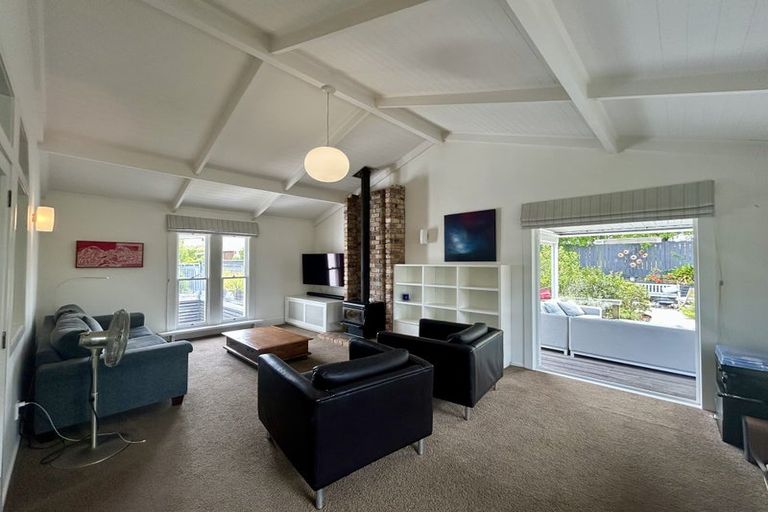 Photo of property in 10 Asbury Crescent, Campbells Bay, Auckland, 0630