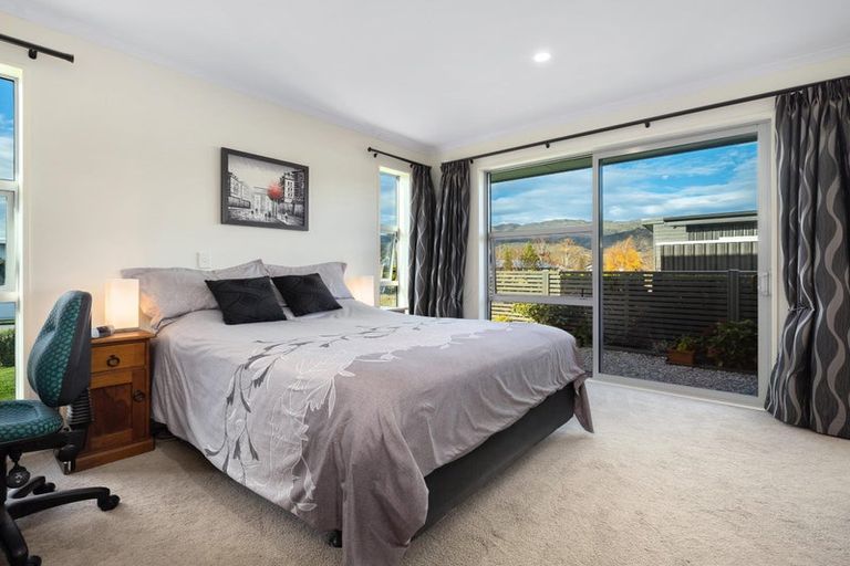 Photo of property in 5 Missy Crescent, Mount Pisa, Cromwell, 9383