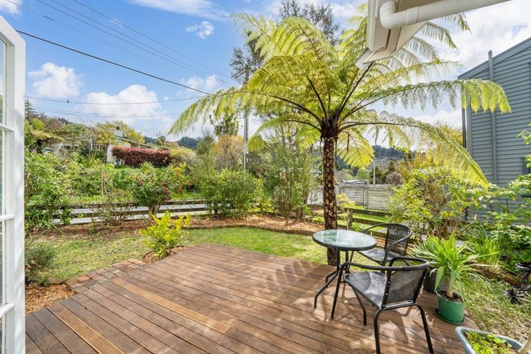 Photo of property in 11 Forest Road, Pinehaven, Upper Hutt, 5019