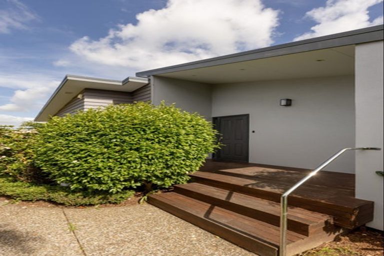 Photo of property in 36 Downing Place, Welcome Bay, Tauranga, 3112