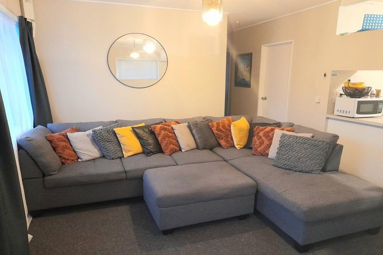 Photo of property in 2/54 Awamutu Grove, Waiwhetu, Lower Hutt, 5010