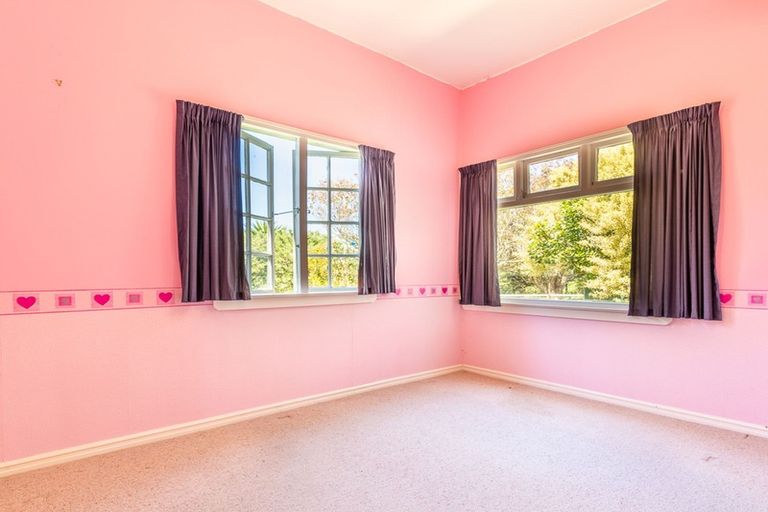 Photo of property in 191 Swamp Road, Te Horo, Otaki, 5581