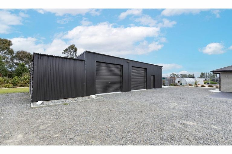 Photo of property in 5 Northside Drive, Waikuku, 7473