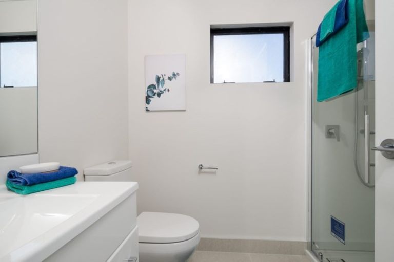 Photo of property in 4/89 Hobsonville Point Road, Hobsonville, Auckland, 0616