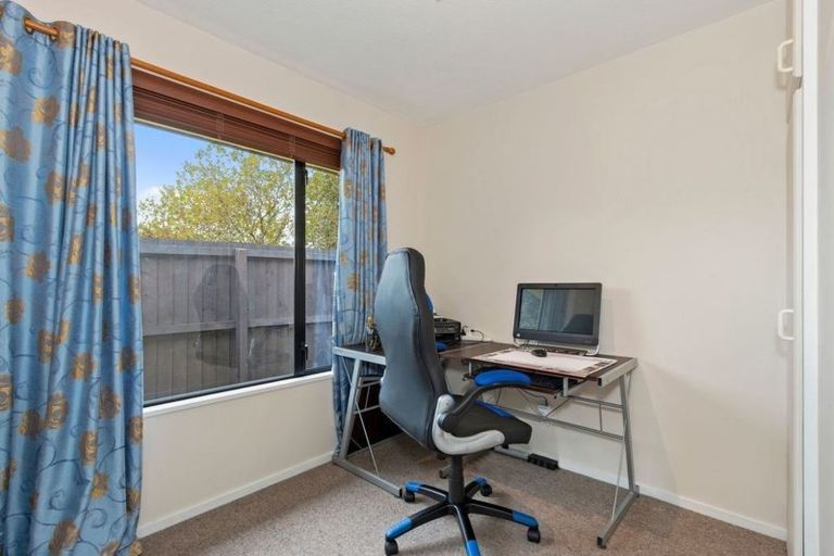 Photo of property in 4b Murfitt Place, Sockburn, Christchurch, 8042