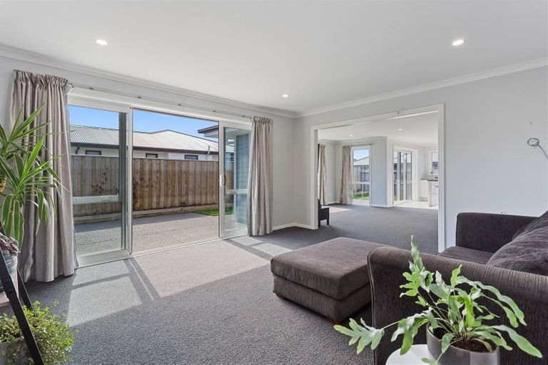 Photo of property in 58 Cassino Street, Rangiora, 7400