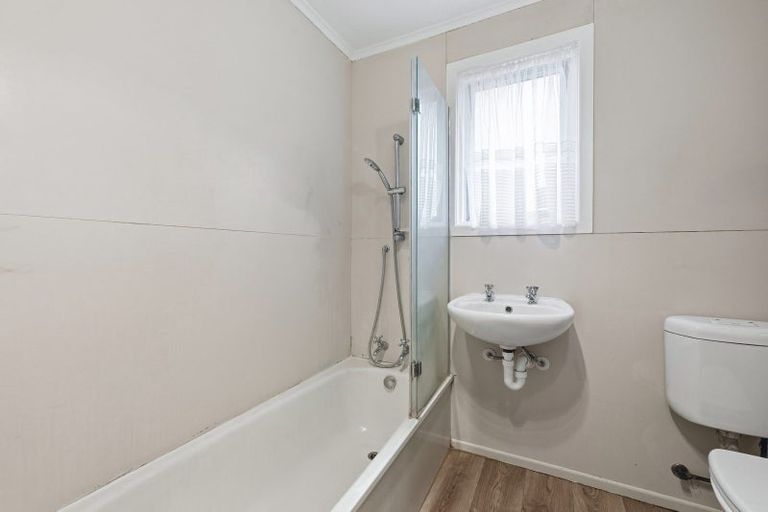 Photo of property in 5 Nairn Road, Mangakakahi, Rotorua, 3015