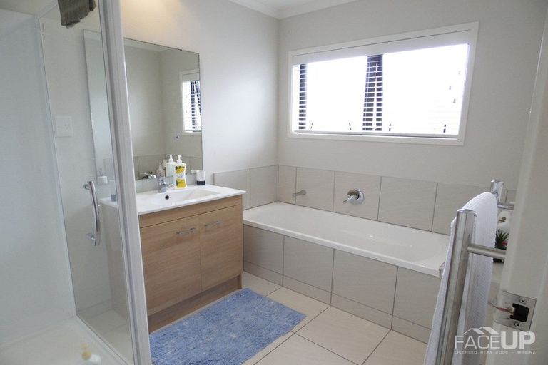 Photo of property in 47 Station Street, Hobsonville, Auckland, 0616