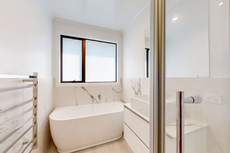 Photo of property in 35b Leathem Crescent, Pokeno, 2402