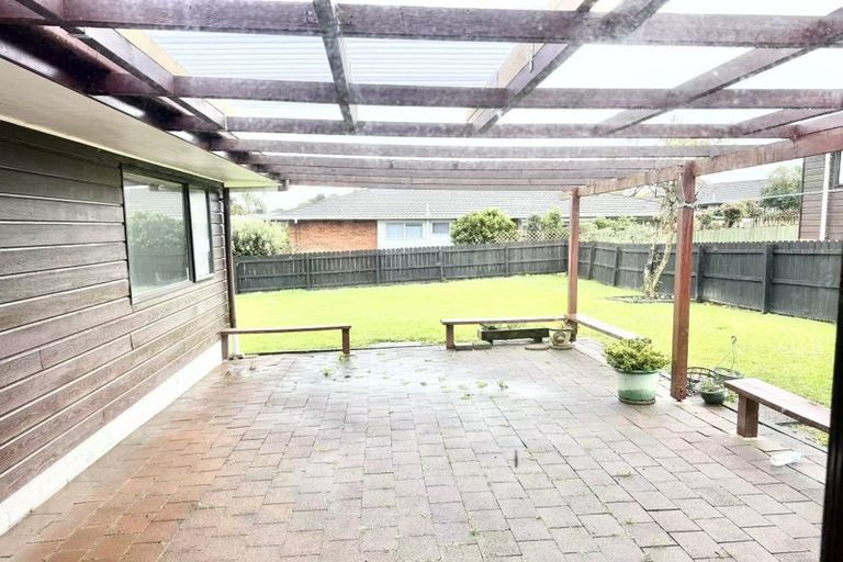 Photo of property in 149 Botany Road, Botany Downs, Auckland, 2010