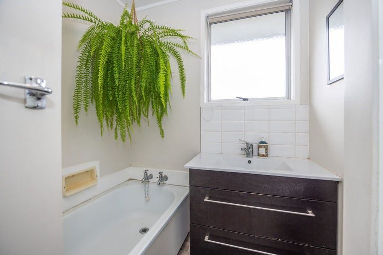 Photo of property in 64 Cullimore Street, Pukete, Hamilton, 3200