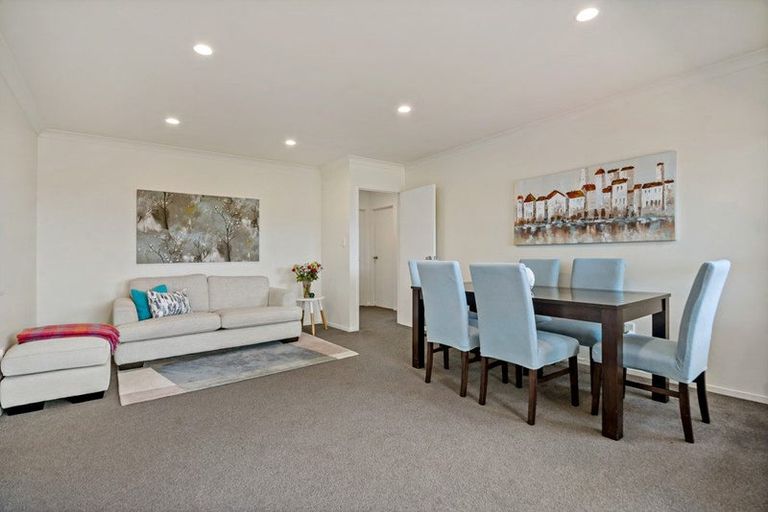 Photo of property in 182a Queen Street, Pukekohe, 2120