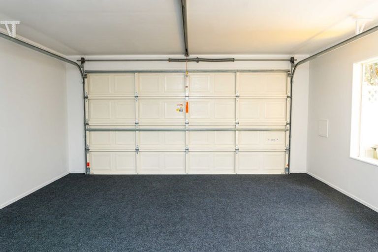 Photo of property in 5 Greta Banks Place, Wattle Downs, Auckland, 2103