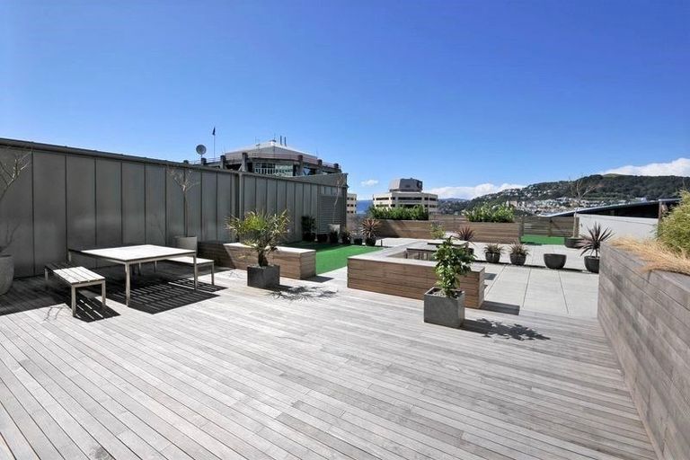 Photo of property in Chews Lane Apartments, 14e/9 Chews Lane, Wellington Central, Wellington, 6011