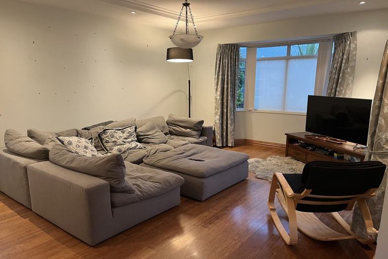 Photo of property in 2 Cherrytree Lane, Spreydon, Christchurch, 8024