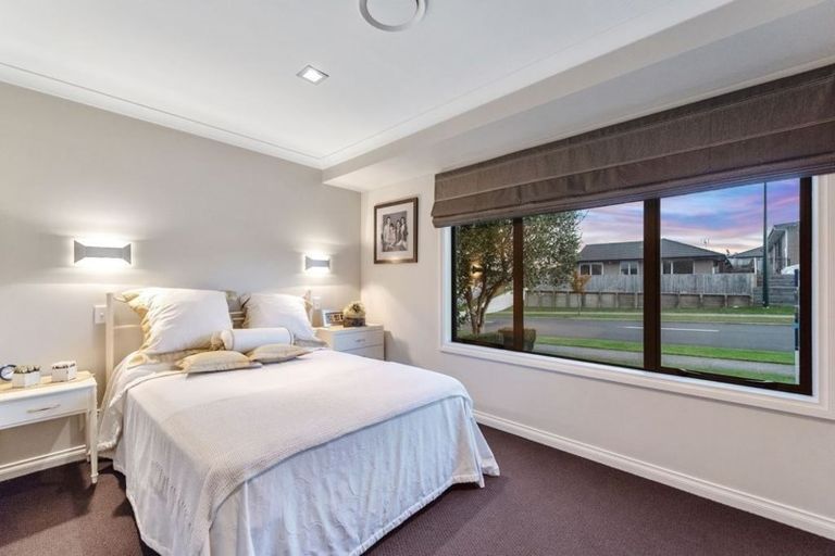 Photo of property in 38 Magellan Rise, Flagstaff, Hamilton, 3210