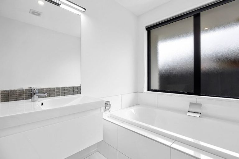 Photo of property in 59 Mokihi Gardens, Hillmorton, Christchurch, 8024