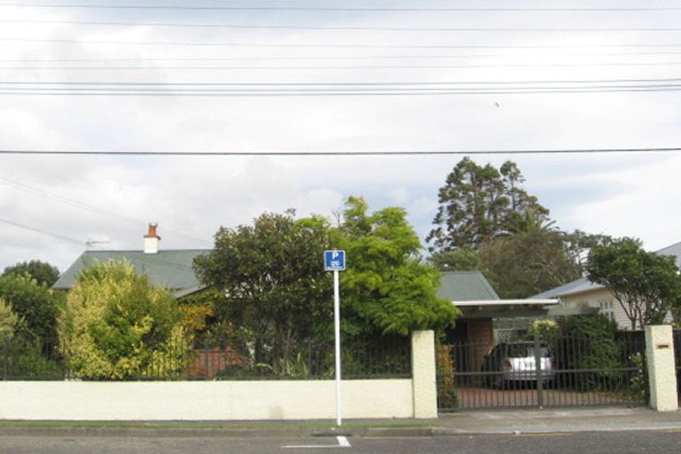 Photo of property in 12 Copeland Street, Hutt Central, Lower Hutt, 5011