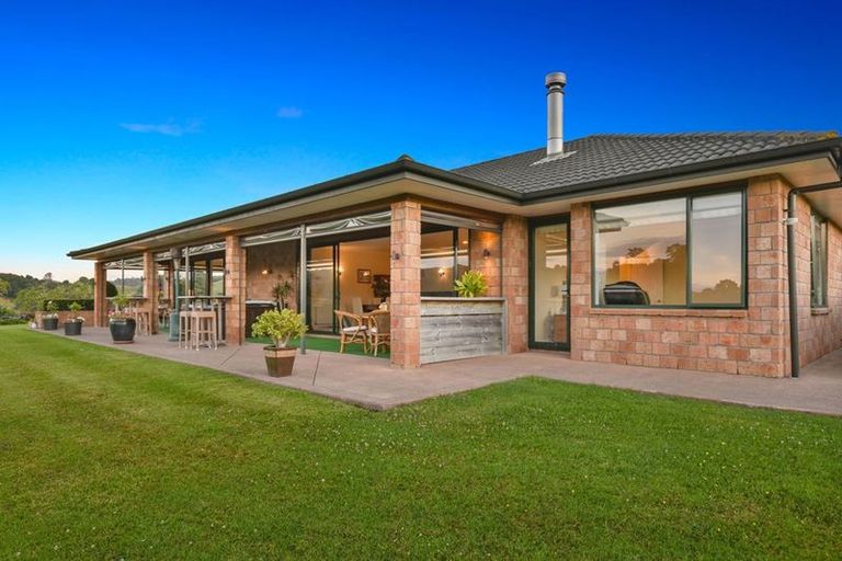 Photo of property in 748 Weranui Road, Wainui, Silverdale, 0994