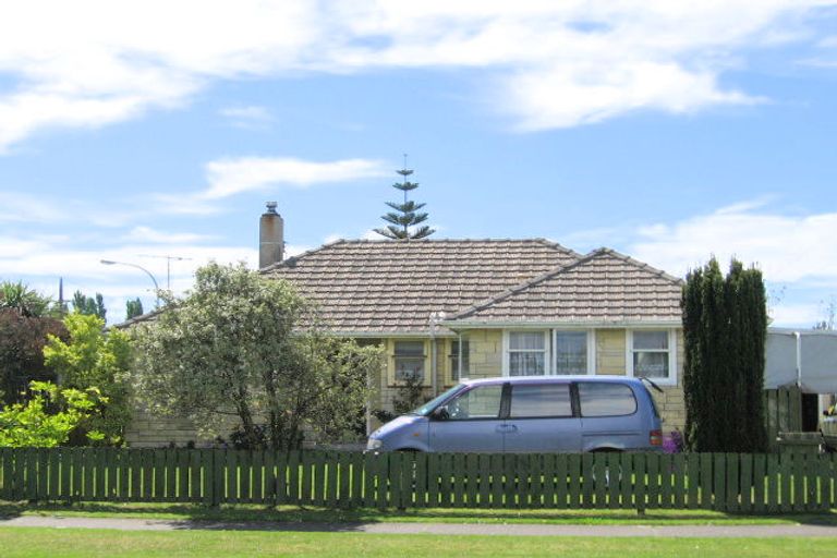 Photo of property in 2 Munro Street, Elgin, Gisborne, 4010