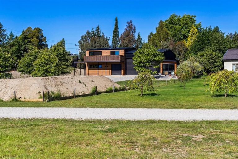 Photo of property in 455 Aubrey Road, Wanaka, 9305