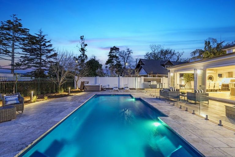 Photo of property in 19 Oak Manor Drive, Albany, Auckland, 0632