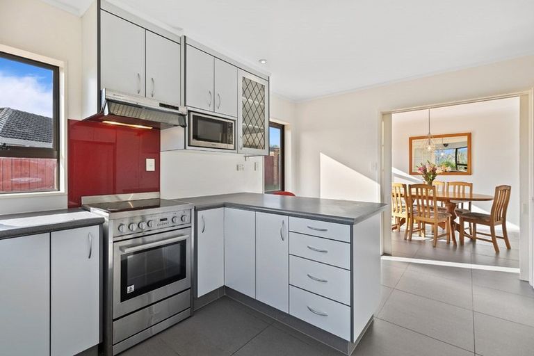 Photo of property in 15 Pounamu Avenue, Greenhithe, Auckland, 0632