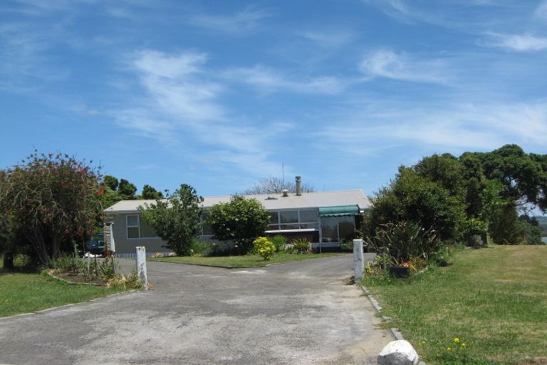 Photo of property in 96 Wharf Road, Clarks Beach, Pukekohe, 2679
