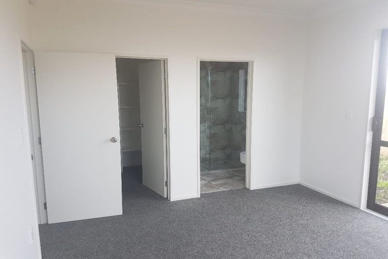 Photo of property in 27 Tawhiti Road, Pukekohe, 2120