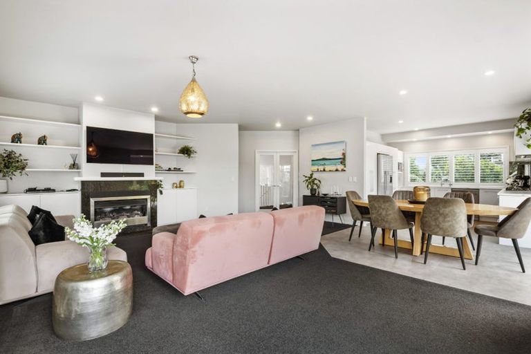 Photo of property in 24 Muritai Road, Milford, Auckland, 0620