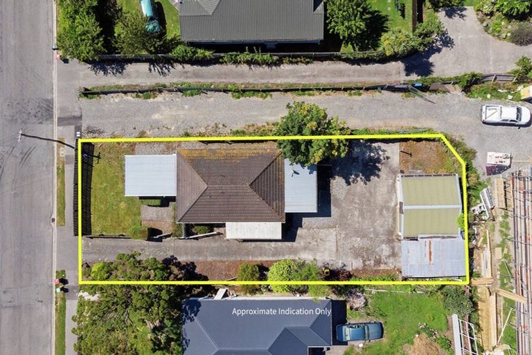Photo of property in 24 Grassmere Street, Papanui, Christchurch, 8052