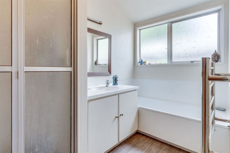 Photo of property in 1/321 Wairakei Road, Burnside, Christchurch, 8053