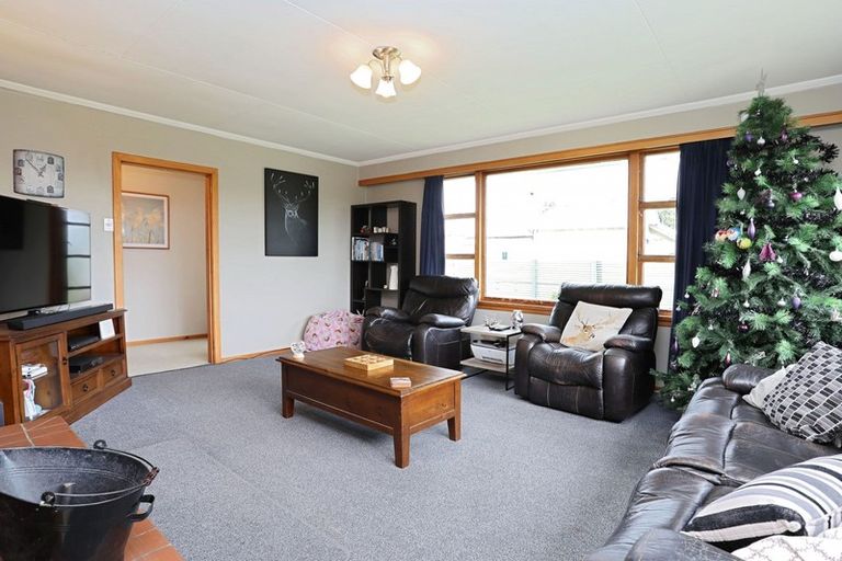 Photo of property in 63 Queen Street, Otautau, 9610