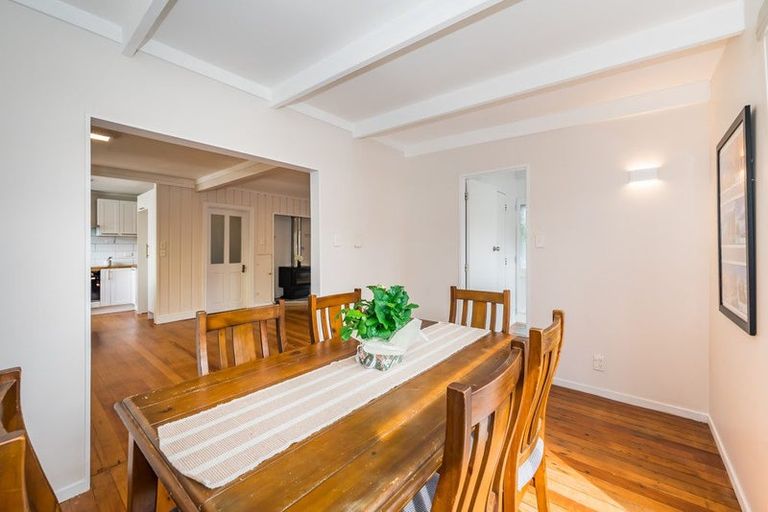 Photo of property in 18 Ruru Road, Otaihanga, Paraparaumu, 5036