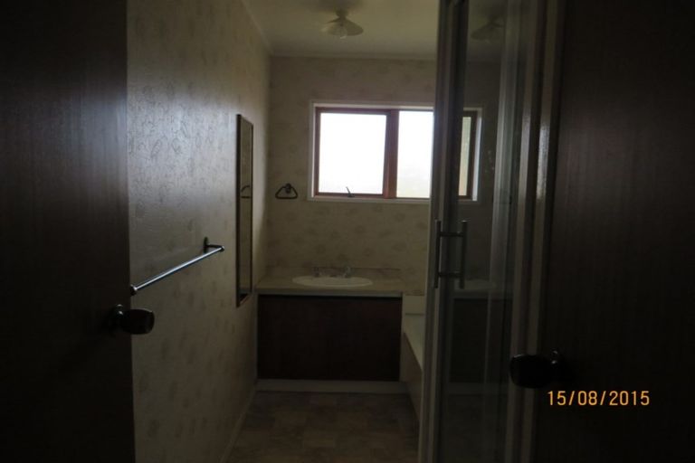 Photo of property in 2/8 Aberfeldy Avenue, Highland Park, Auckland, 2010