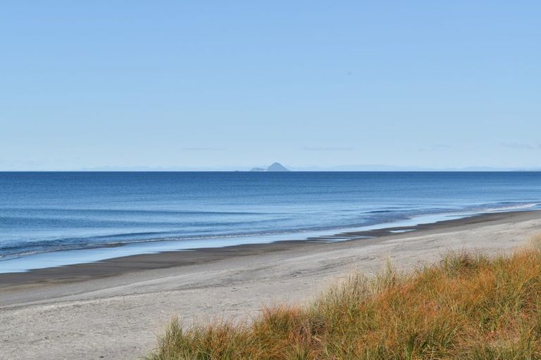 Photo of property in 242 Pukehina Parade, Pukehina, Te Puke, 3189