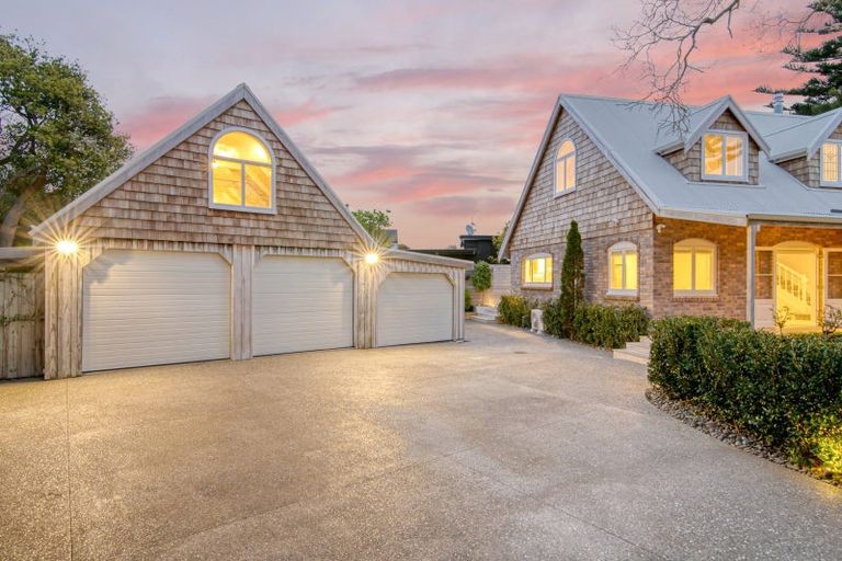 Photo of property in 23 Motuora Road, Manly, Whangaparaoa, 0930