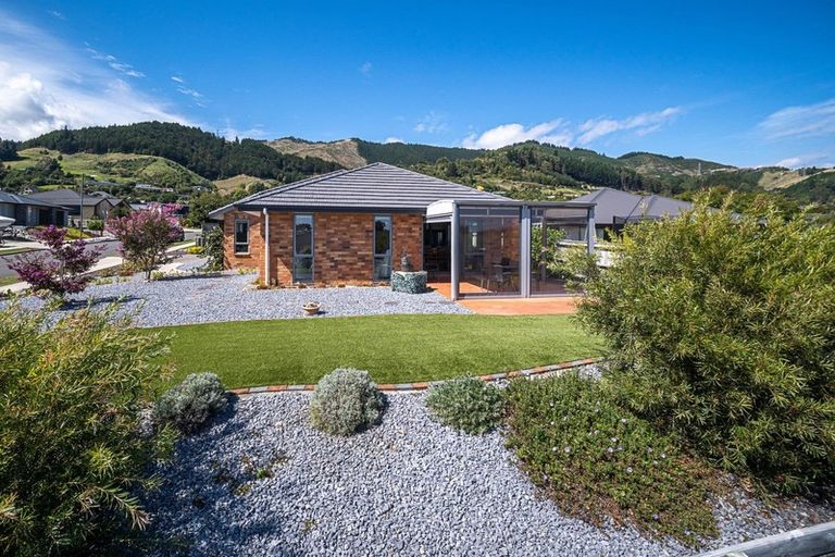 Photo of property in 12 Pine Crest Drive, Richmond, 7020