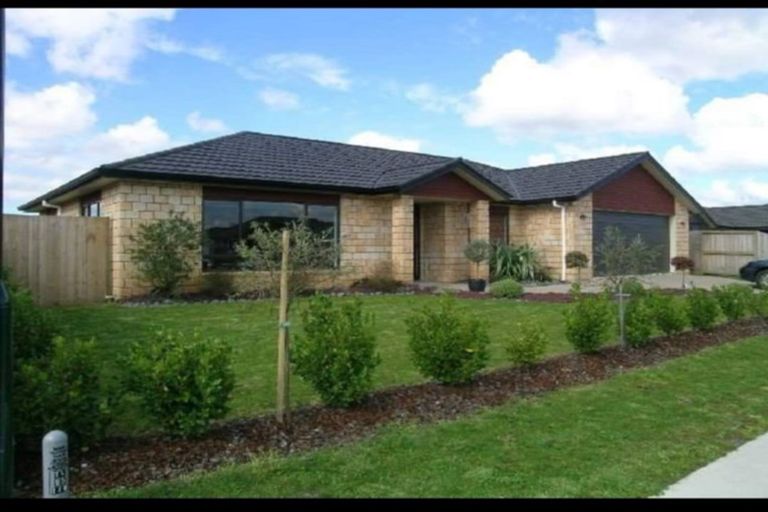 Photo of property in 70 Farringdon Avenue, Rototuna North, Hamilton, 3210