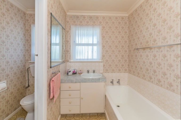 Photo of property in 4 Highfield Place, Levin, 5510