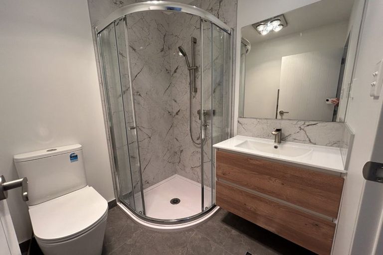 Photo of property in 15b Arimu Road, Papakura, 2110