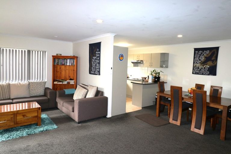 Photo of property in 9 Ali Place, Ranui, Auckland, 0612