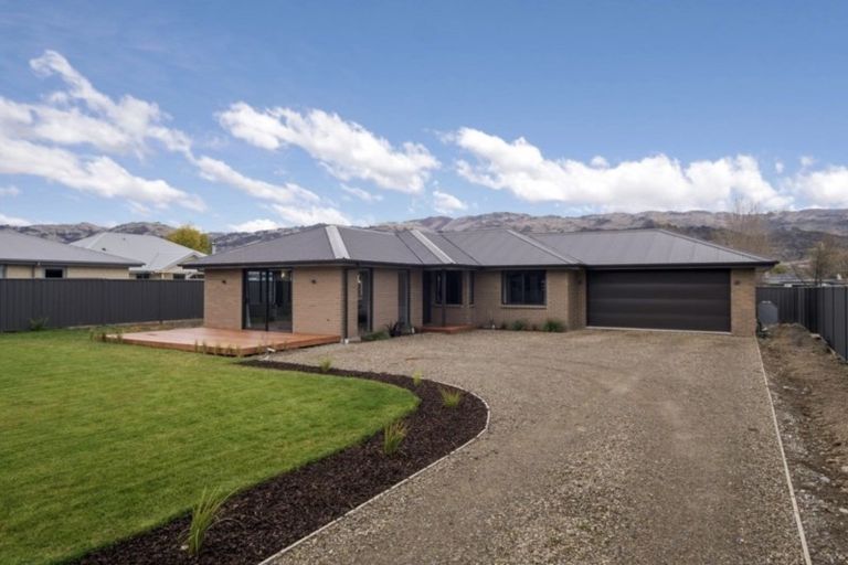 Photo of property in 78 Stratford Drive, Mount Pisa, Cromwell, 9383